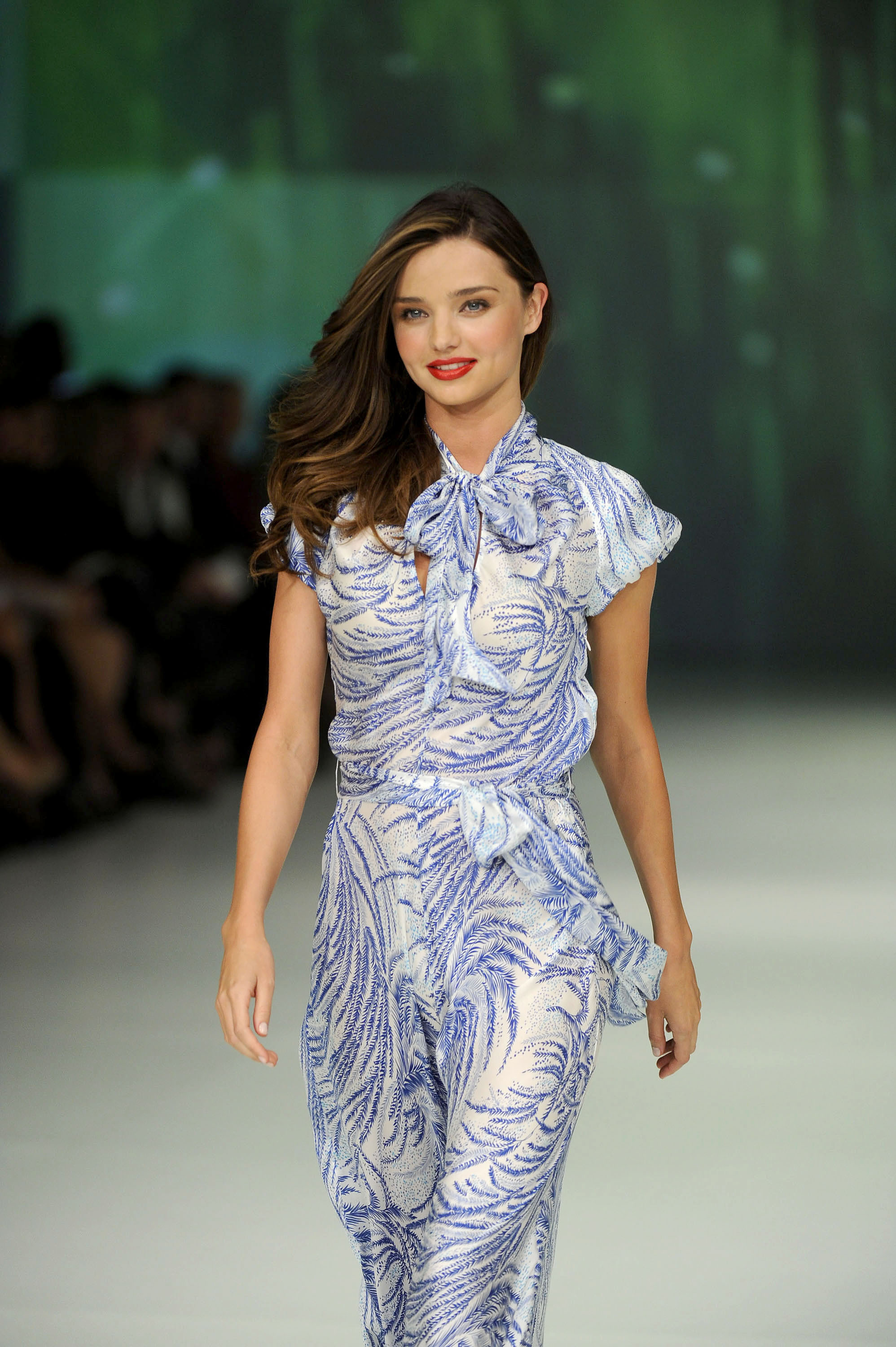 Miranda Kerr walks in David Jones Spring Summer 2011 pictures | Picture 63394